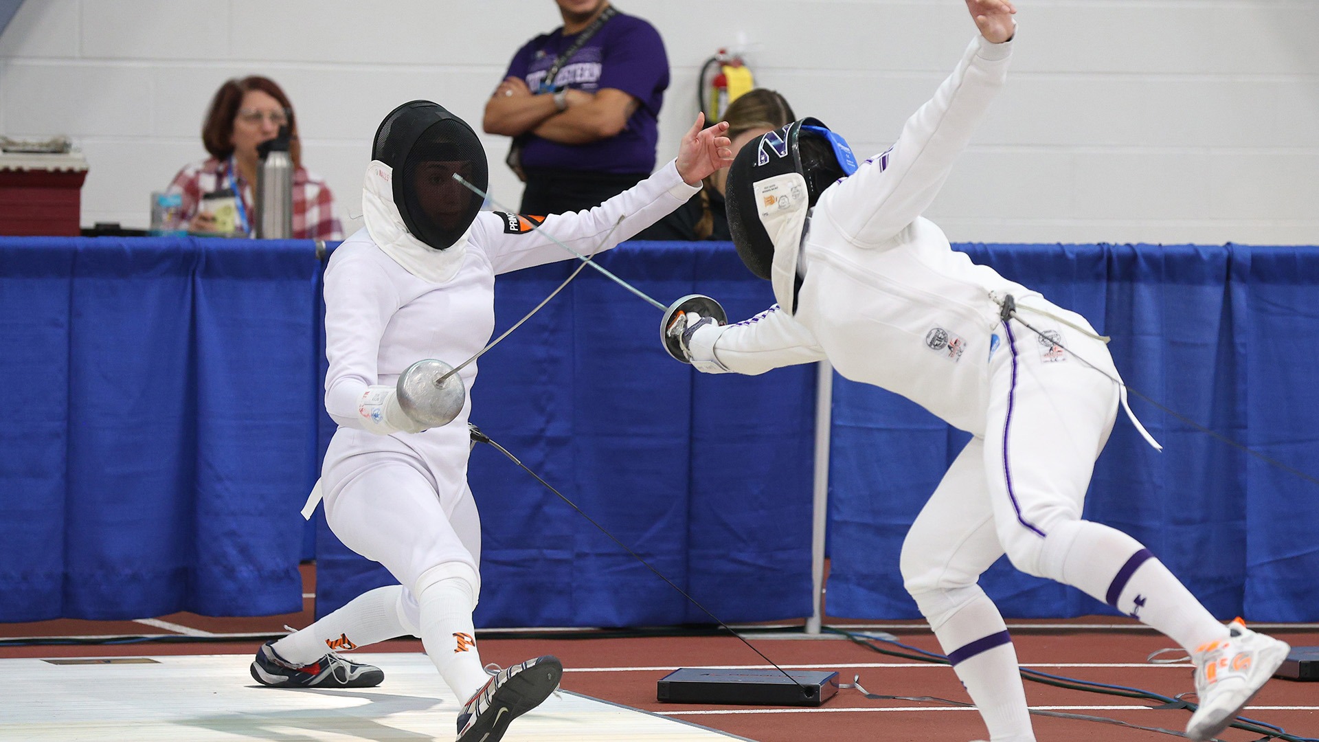 Fencers fencing